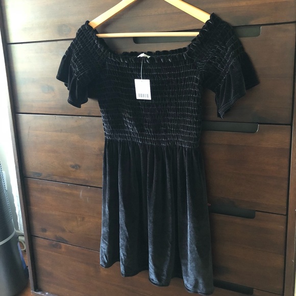 NWT! Urban Outfitters OTS Velvet Mini Dress! - Picture 5 of 8